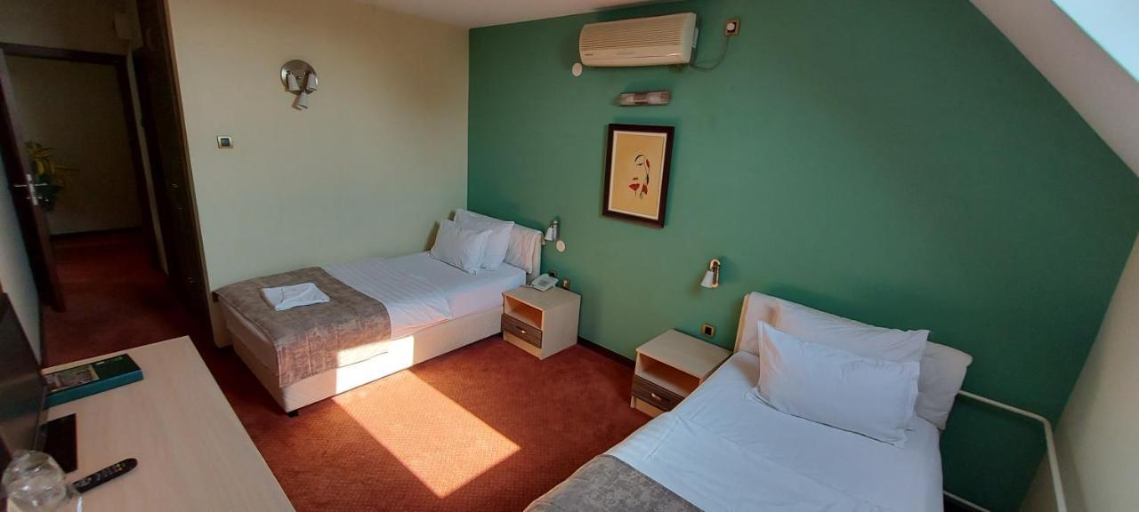 Hotel Livade Čačak Exteriér fotografie