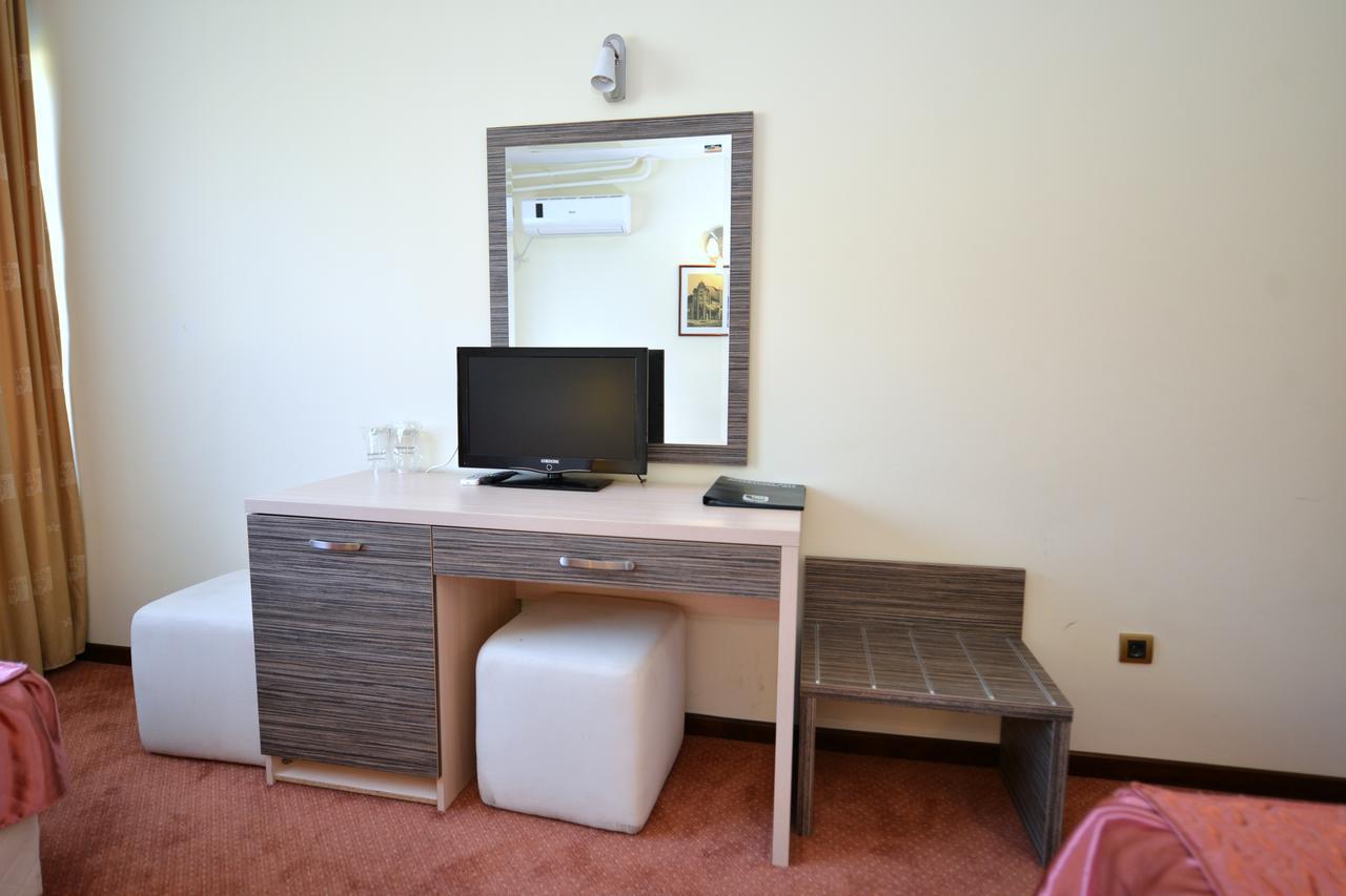 Hotel Livade Čačak Exteriér fotografie