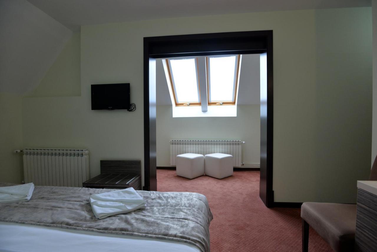 Hotel Livade Čačak Exteriér fotografie