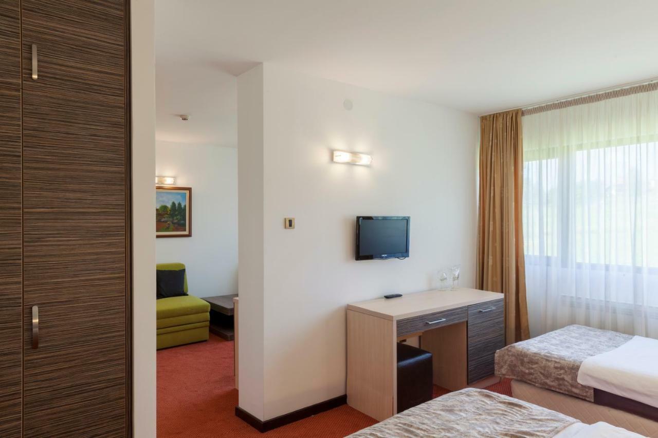 Hotel Livade Čačak Exteriér fotografie