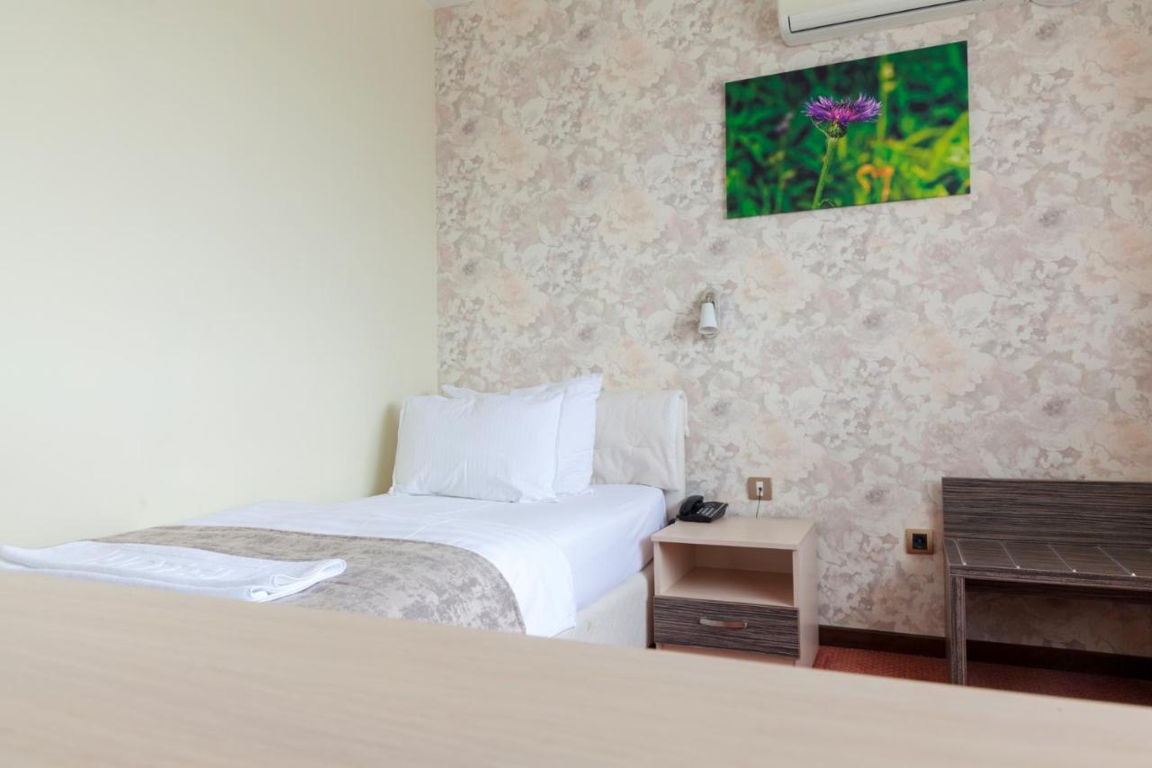 Hotel Livade Čačak Exteriér fotografie